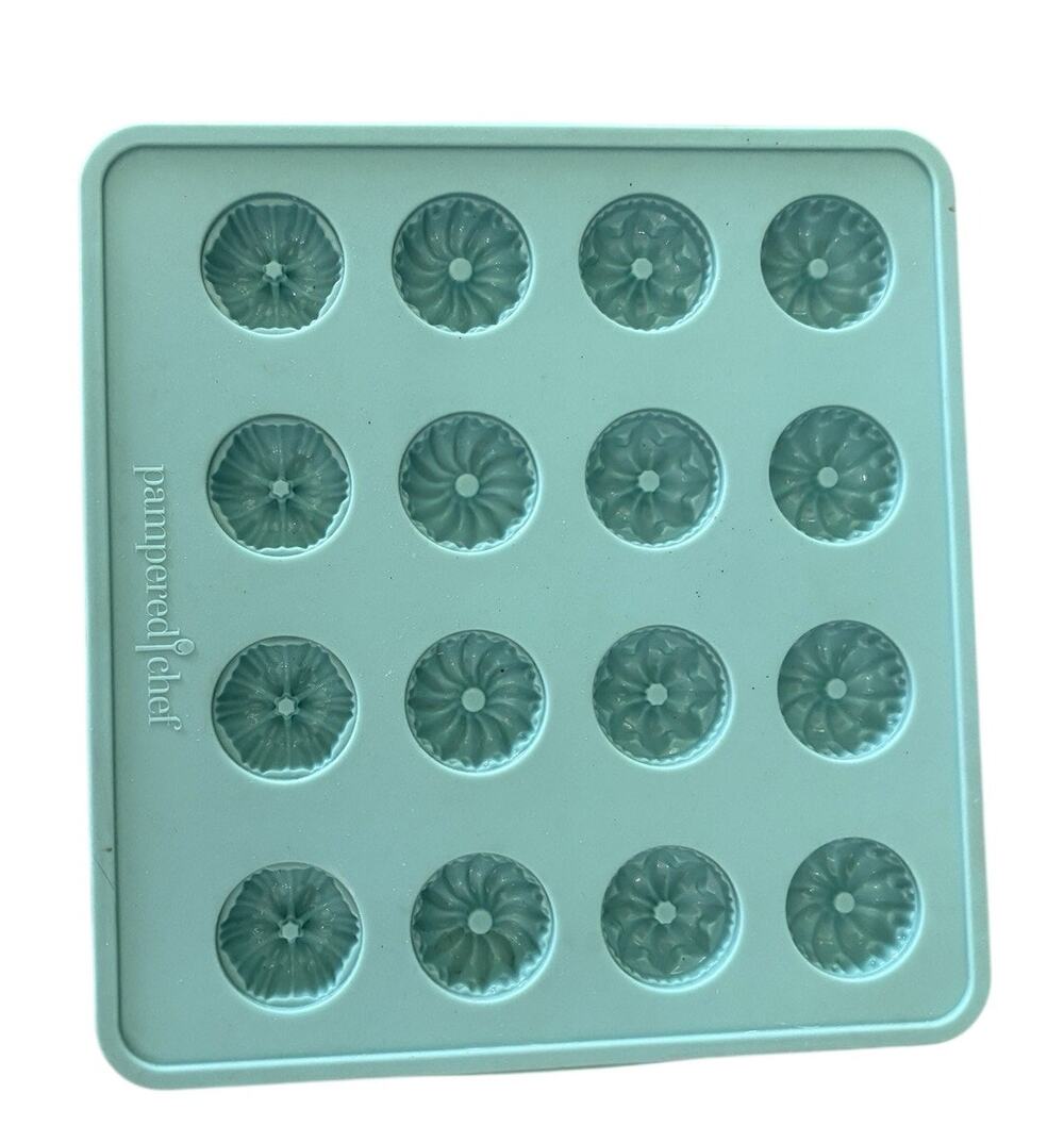 Pampered Chef Fluted Chocolate Mold 1" Candy Silicone Mini Bunt Bakeware #1608